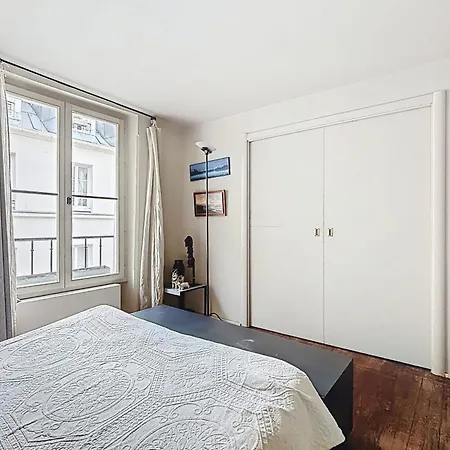 Cosy Near Bastille Apartment